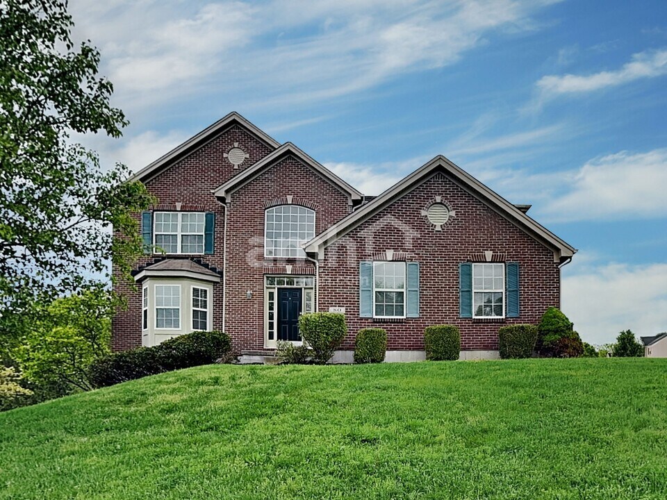 80 Bluegrass Ln in Monroe, OH - Foto de edificio