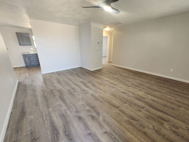 6809 Copper Mountain Rd in Twentynine Palms, CA - Building Photo - Building Photo