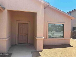 14712 Far View Ct in Horizon City, TX - Building Photo - Building Photo