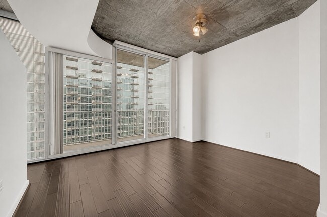 property at 5925 Almeda Rd