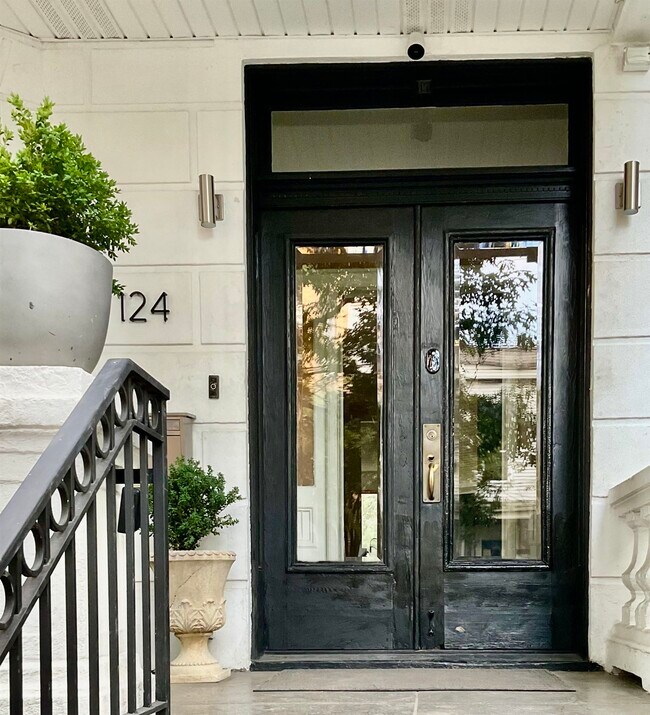 124 Booraem Ave in Jersey City, NJ - Building Photo - Building Photo