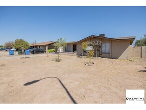 9018 W Turney Ave in Phoenix, AZ - Building Photo - Building Photo