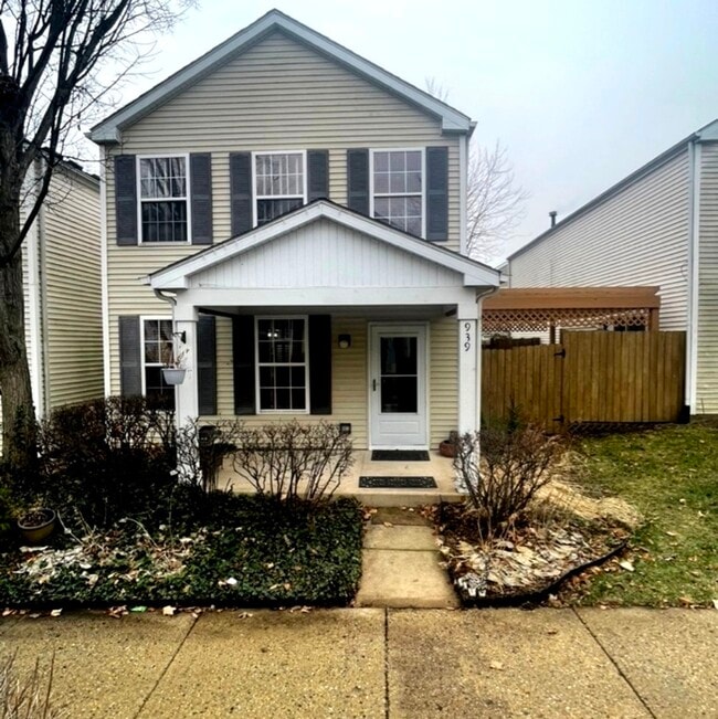 property at 939 Symphony Dr