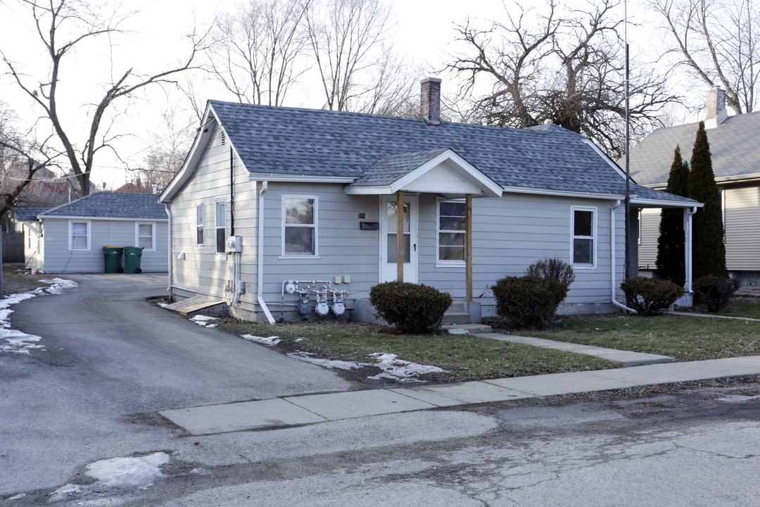 209 Hyde Park St in Joliet, IL - Building Photo