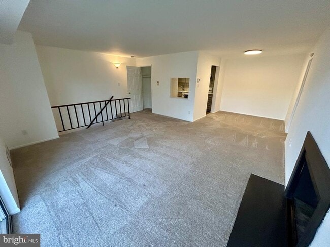 1027 N Valley Forge Rd in Devon, PA - Building Photo - Building Photo