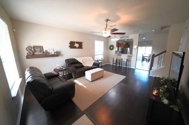 9001 Peridot in Schertz, TX - Foto de edificio - Building Photo