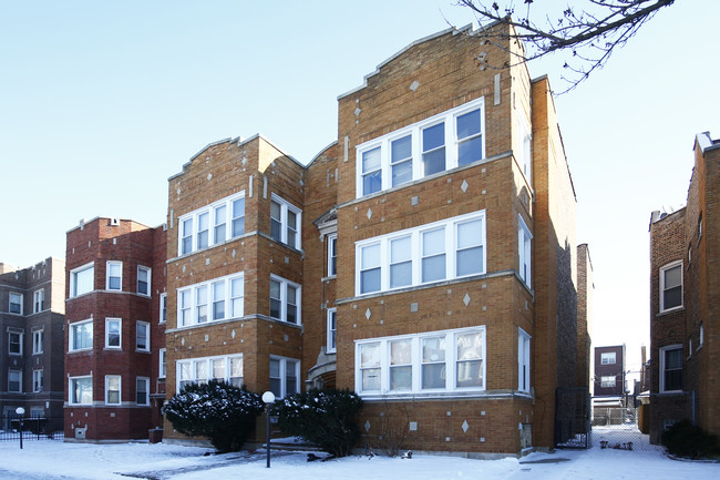 7929 S Saint Lawrence Ave in Chicago, IL - Building Photo - Building Photo