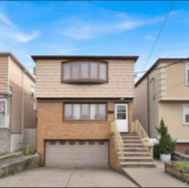 property at 156 W 21st St
