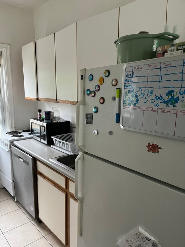71 Allston St, Unit #2 in Boston, MA - Building Photo - Building Photo