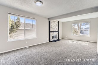 3822 S Ceylon Way in Aurora, CO - Building Photo - Building Photo