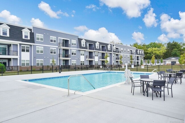 280 Salmon Brook St, Unit 4305 in Granby, CT - Building Photo - Building Photo