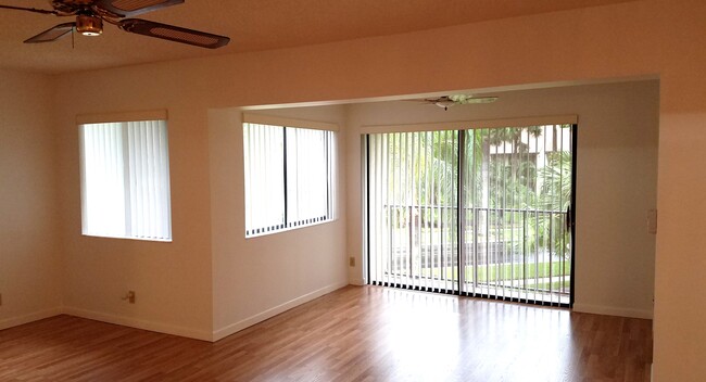 property at 537 Shady Pine Way