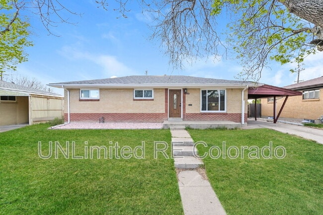 1350 Troy St in Aurora, CO - Building Photo - Building Photo