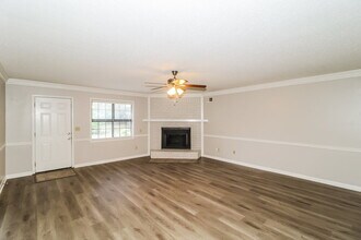 7018 Cobblestone Dr in Memphis, TN - Building Photo - Building Photo