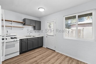 1638 W Desert Cove Ave in Phoenix, AZ - Building Photo - Building Photo