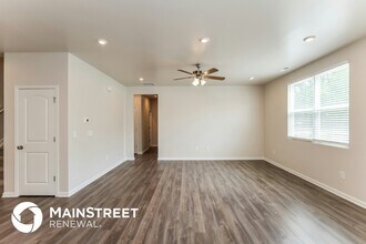 12039 Wooden Trace Dr in Louisville, KY - Building Photo - Building Photo
