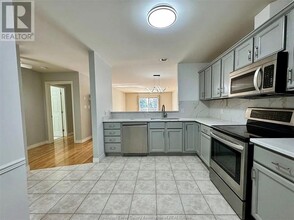 387 Jason Ct in Tecumseh, ON - Building Photo - Building Photo