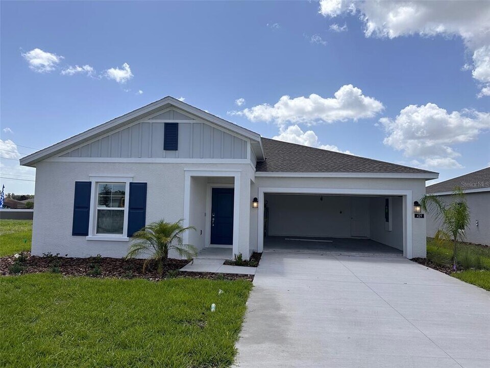 429 Singing Sands Cir in Lake Wales, FL - Building Photo