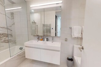 132 W 26th St in New York, NY - Building Photo - Building Photo
