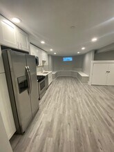 190 Kelton St, Unit B in Boston, MA - Foto de edificio - Building Photo