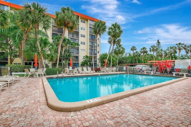 2350 NE 14th Street Causeway, Unit 611 in Pompano Beach, FL - Building Photo - Building Photo