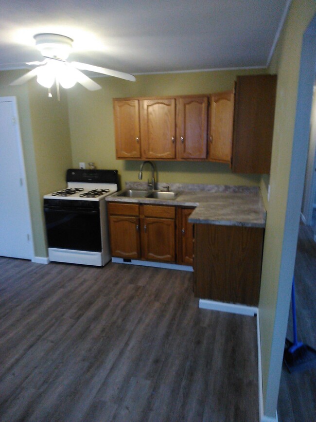 228 Leopold Blvd in Syracuse, NY - Building Photo - Building Photo