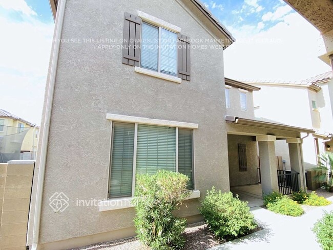 property at 1391 S Moccasin Trail