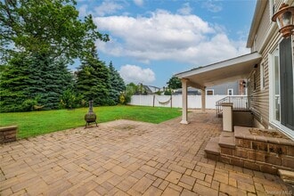 3883 Franklin Ave in Seaford, NY - Building Photo - Building Photo