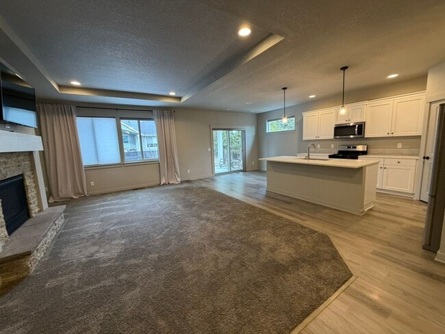 16672 Barron Dr in La Pine, OR - Building Photo - Building Photo