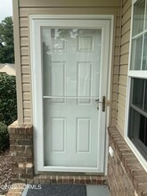 101 E Rhode Island Ave, Unit Apt F in Southern Pines, NC - Building Photo - Building Photo