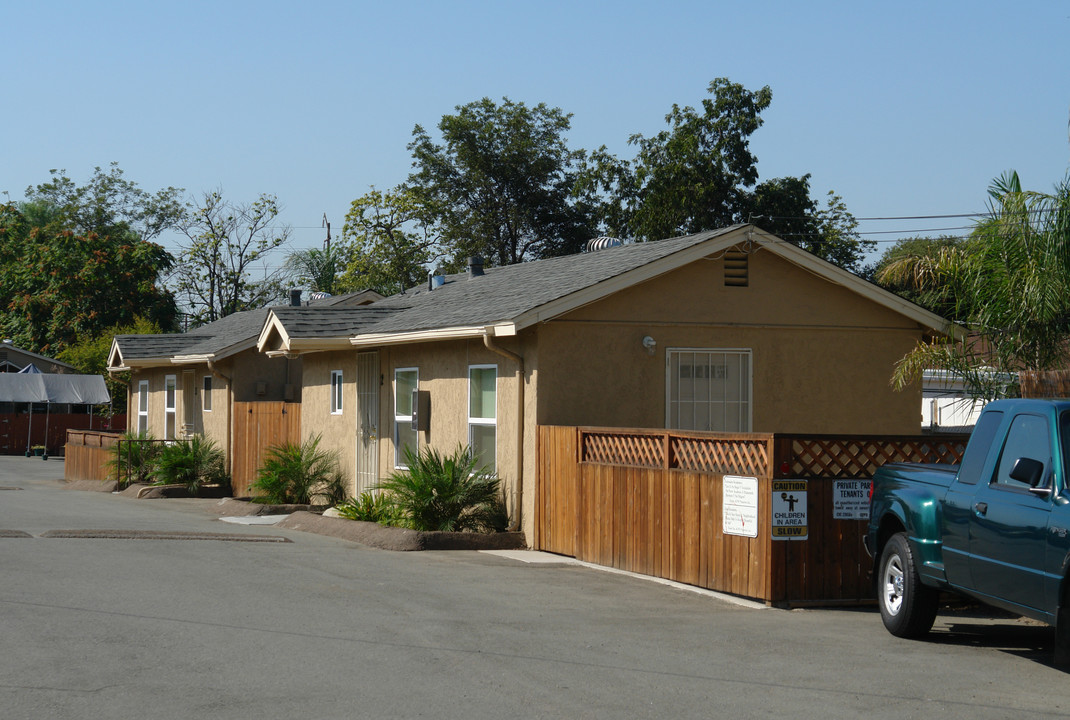 Sumner Apartment Homes in El Cajon, CA - Foto de edificio