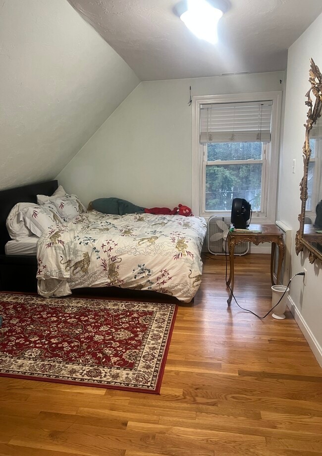51 Porter St, Unit 3 in Malden, MA - Foto de edificio - Building Photo