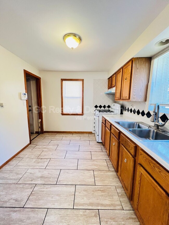 12870 S Green St in Chicago, IL - Building Photo - Building Photo