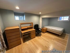 17 Holman St in Boston, MA - Building Photo - Building Photo