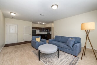 The Flats 324 in Wichita, KS - Foto de edificio - Interior Photo