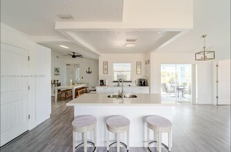 15073 Ingraham Blvd in Port Charlotte, FL - Foto de edificio - Building Photo
