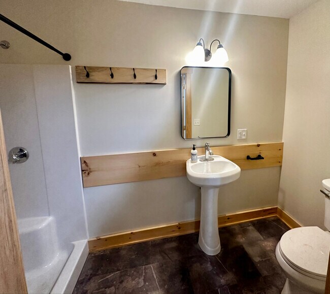 38 Main St, Unit 5 in Jay, ME - Building Photo - Building Photo