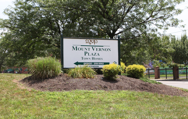 Mount Vernon Plaza Town homes in Columbus, OH - Foto de edificio - Building Photo