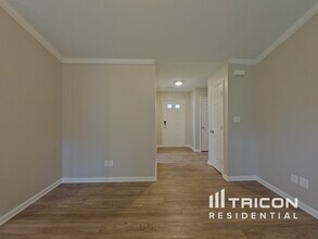 1128 Summit Hills Dr in Charlotte, NC - Building Photo - Building Photo