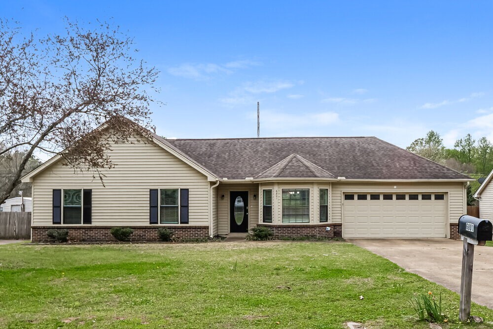 6801 Bramble Ln in Walls, MS - Building Photo