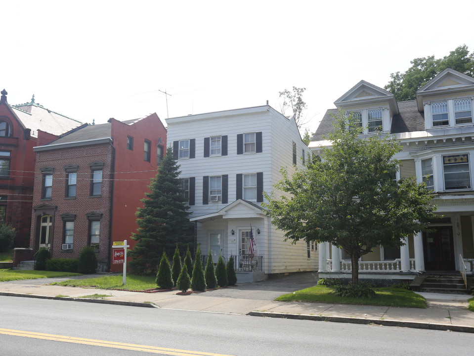 714 Union St in Schenectady, NY - Building Photo