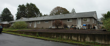 902-920 Fir St S in Salem, OR - Building Photo - Building Photo