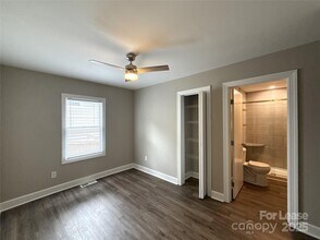707 Grandin Rd in Charlotte, NC - Building Photo - Building Photo