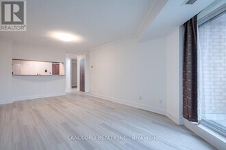 190-190 Manitoba St in Toronto, ON - Building Photo - Building Photo