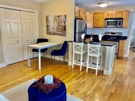 7 Mortimer Pl, Unit 7 in Somerville, MA - Building Photo