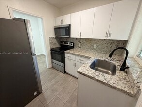 7712 NE 1st Ct in Miami, FL - Building Photo - Building Photo