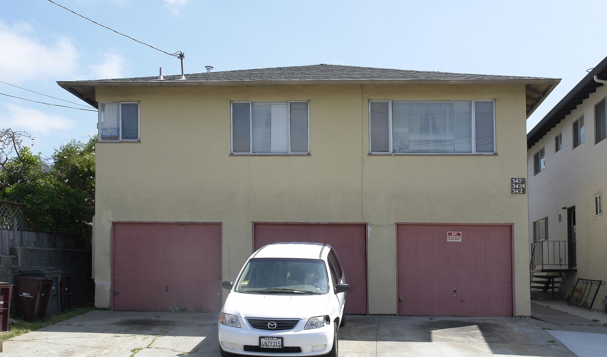 3422-3426 Arizona St in Oakland, CA - Building Photo