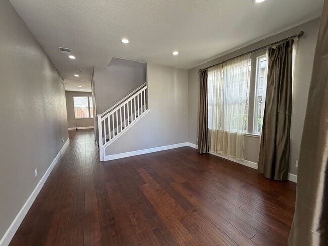 34178 Valle Dr in Union City, CA - Building Photo - Building Photo