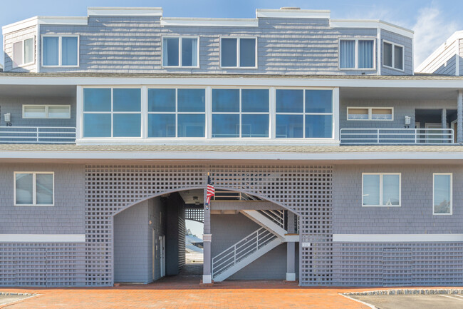 1000 N Bay Ave in Beach Haven, NJ - Building Photo - Building Photo