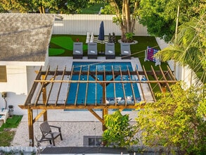 17835 NE 6th Ave, Unit SI ID1372317P in Miami, FL - Building Photo - Building Photo